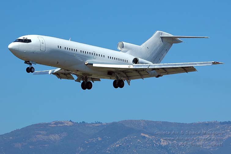 Goleta Air and Space Museum: Airworthy Vintage Boeing Jetliners